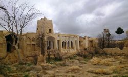 روستای زیبا و هدف گردشگری قارنه اصفهان